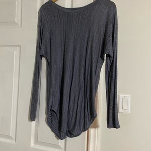 Wilfred (Aritzia) women’s open back tie shirt